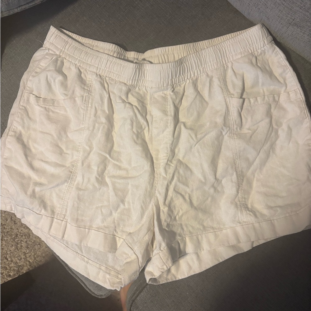Women's Linen Shorts